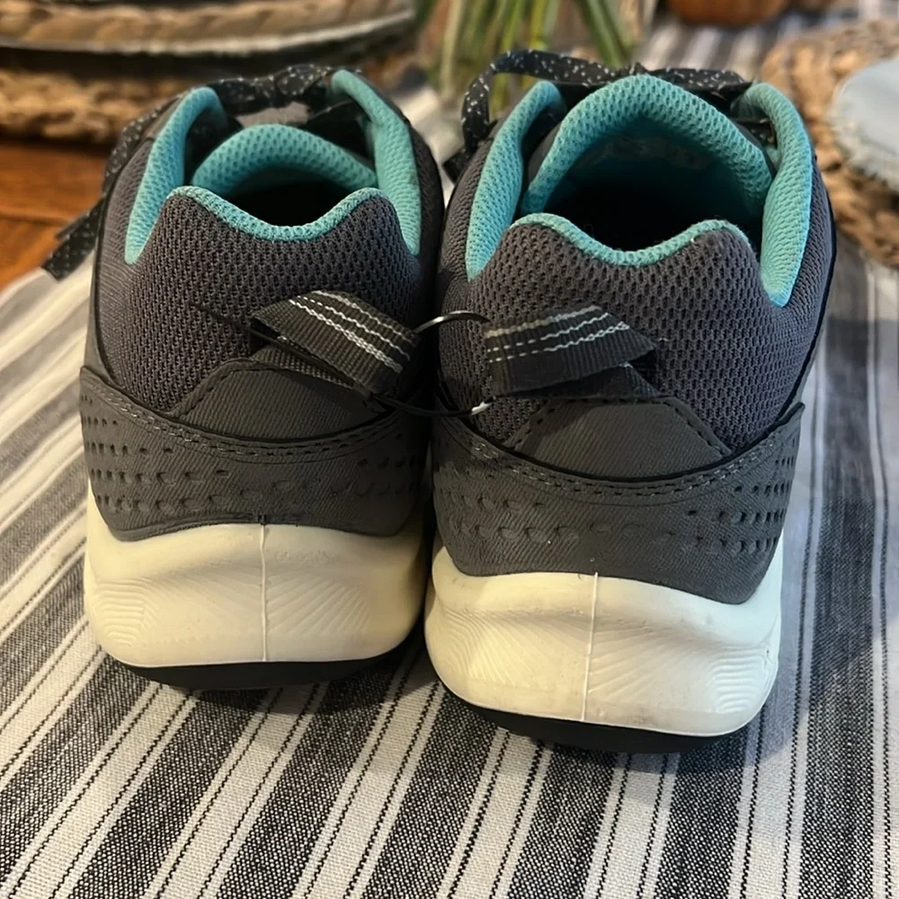 Women’s Keen Terradora size 8.5 new without tags/box - Picture 3 of 6